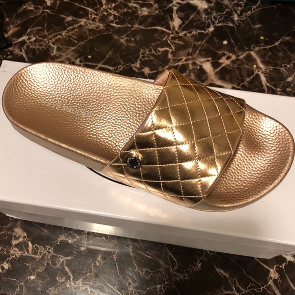 ❌ SOLD ❌ NEW Steve Madden Slides - Picture 1 of 4